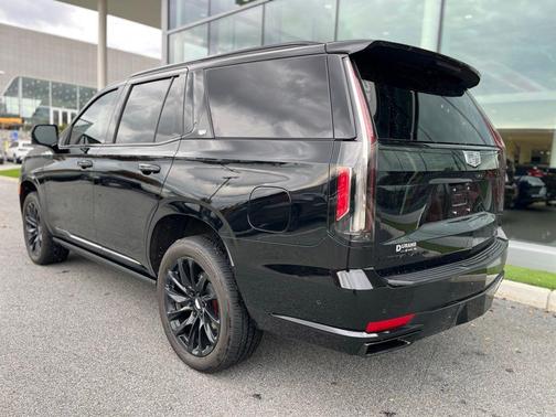 2022 Cadillac Escalade Sport