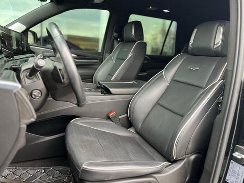 2022 Cadillac Escalade Sport