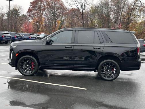 2022 Cadillac Escalade Sport