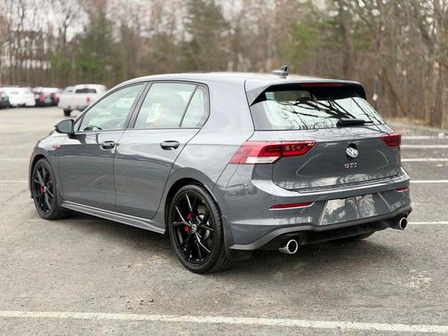 2024 Volkswagen Golf GTI 2.0T 380 SE