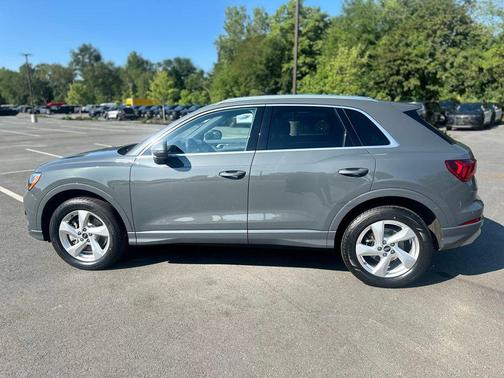 2022 Audi Q3 40 Premium