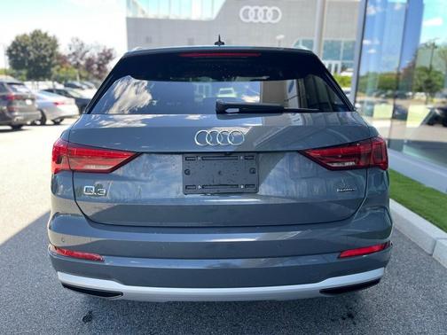 2022 Audi Q3 40 Premium