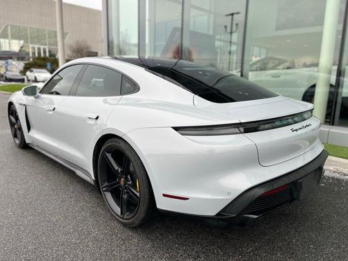 2021 Porsche Taycan Turbo S