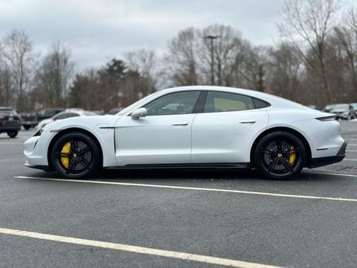 2021 Porsche Taycan Turbo S
