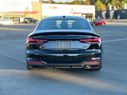 2025 Audi A5 Sportback 45 S line quattro Premium