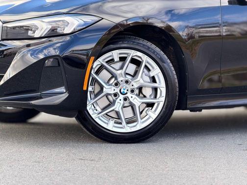 2025 BMW 330 i xDrive