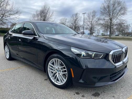 2024 BMW 530 i xDrive