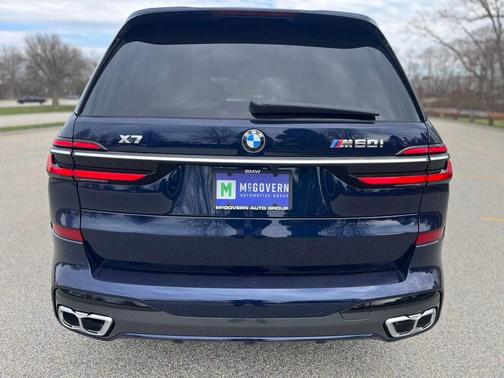 2025 BMW X7 M60i