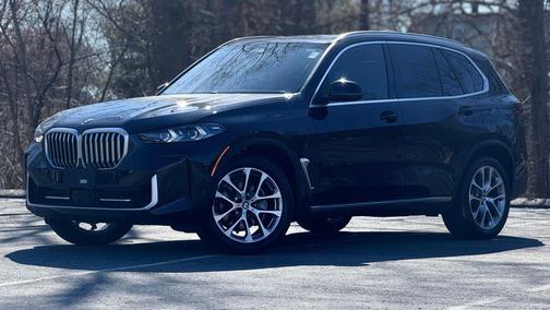 Black Sapphire Metallic 2024 BMW X5 xDrive40i