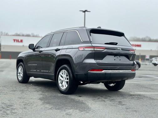 2024 Jeep Grand Cherokee Laredo