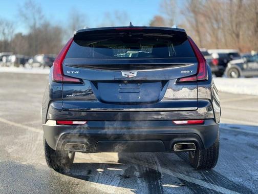 2022 Cadillac XT4 Luxury
