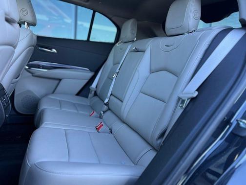 2022 Cadillac XT4 Luxury