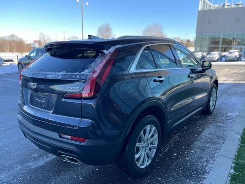 2022 Cadillac XT4 Luxury
