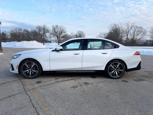 2026 BMW 530 i xDrive