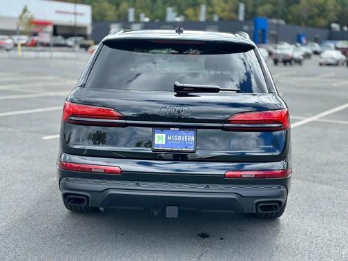 2025 Audi Q7 55 Premium Plus