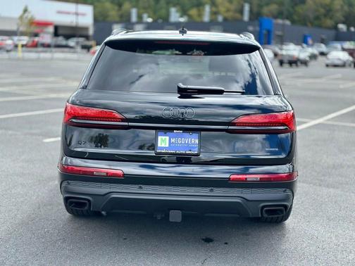 2025 Audi Q7 55 Premium Plus
