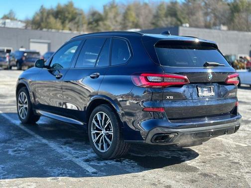 2023 BMW X5 M50i