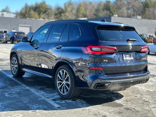 2023 BMW X5 M50i