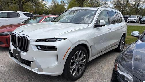 Mineral White Metallic 2024 BMW X7 xDrive40i
