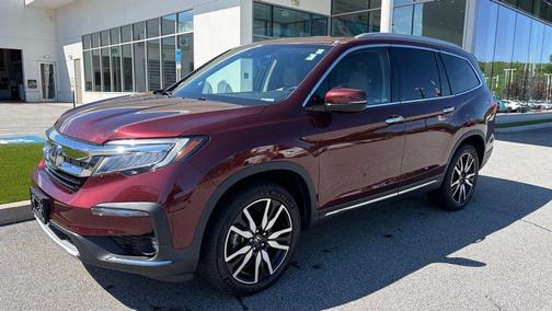Deep Scarlet Pearl 2022 Honda Pilot Touring 8-Passenger
