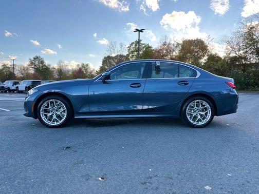 2025 BMW 330 i xDrive