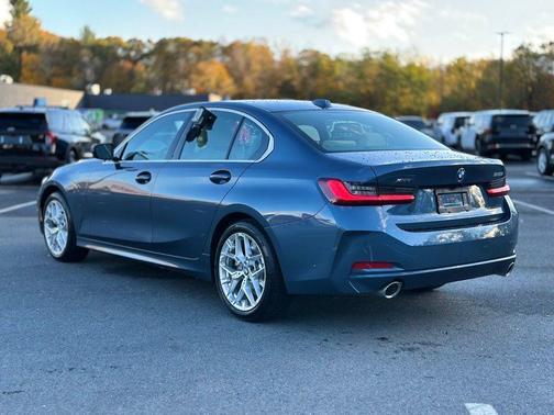 2025 BMW 330 i xDrive