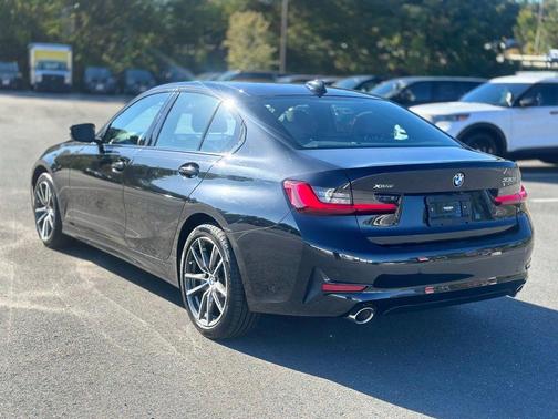2022 BMW 330 i xDrive