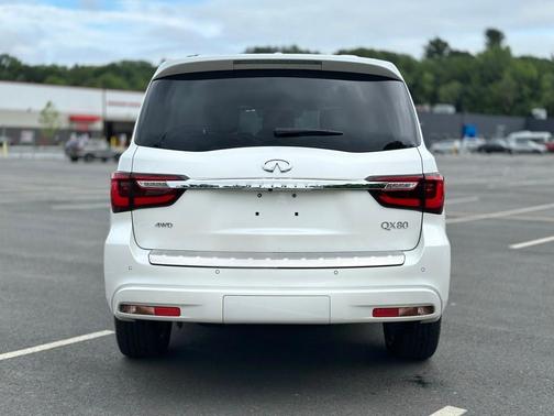 2021 INFINITI QX80 SENSORY
