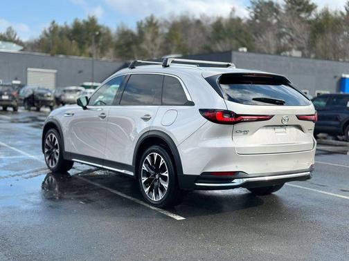2024 Mazda CX-90 PHEV Premium Plus