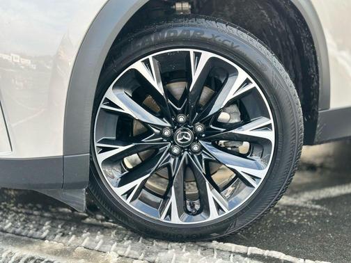 2024 Mazda CX-90 PHEV Premium Plus