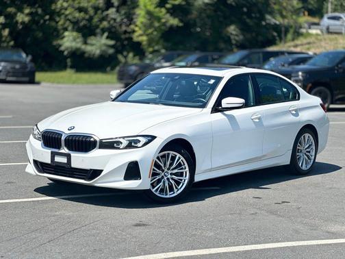 2023 BMW 330 i xDrive