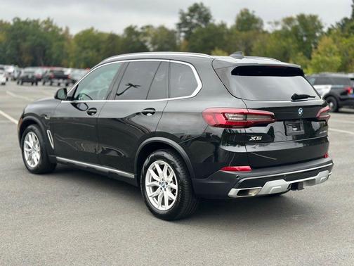 2023 BMW X5 PHEV xDrive45e