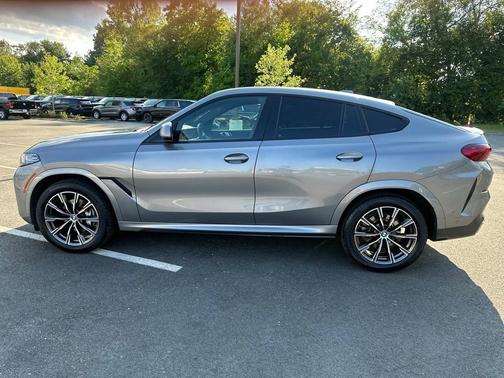2025 BMW X6 xDrive40i