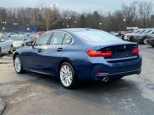 2024 BMW 330 i xDrive