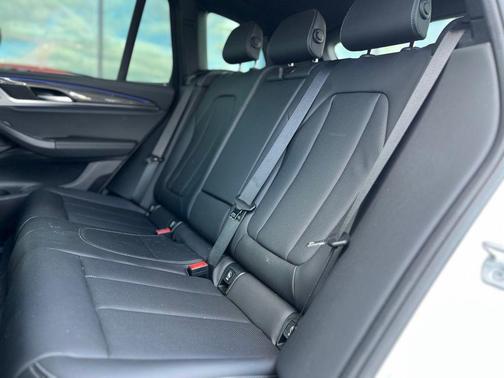 2022 BMW X3 M40i