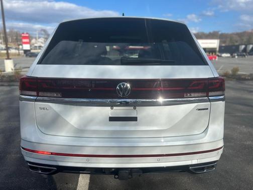 2024 Volkswagen Atlas 2.0T SEL Premium R-Line