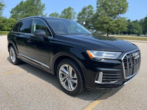 2021 Audi Q7 45 Premium Plus