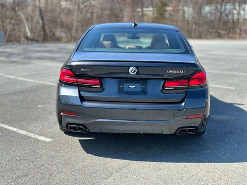 Dark Graphite Metallic 2023 BMW M550 i xDrive