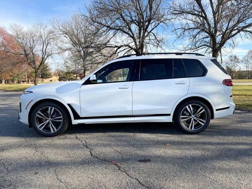 2026 BMW X7 xDrive40i