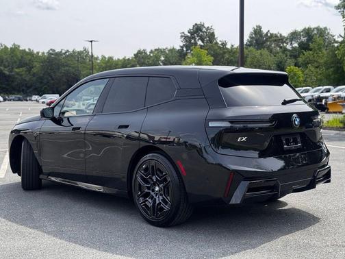Black Sapphire Metallic 2026 BMW iX xDrive45