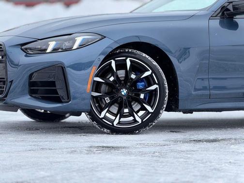 2025 BMW M440 i xDrive