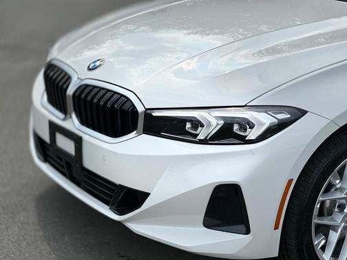 2025 BMW 330 i xDrive
