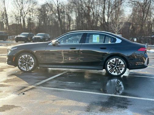 2024 BMW 530 i xDrive