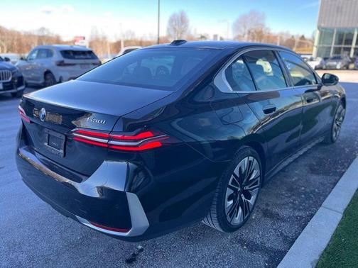 2024 BMW 530 i xDrive