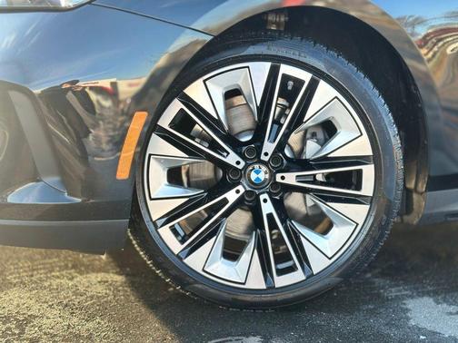 2024 BMW 530 i xDrive