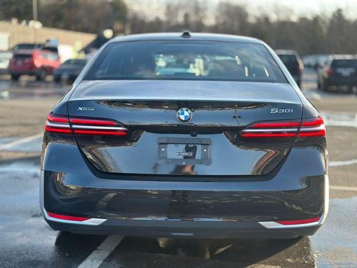 2024 BMW 530 i xDrive