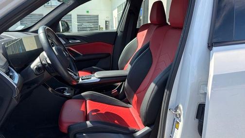 Alpine White 2023 BMW X1 xDrive28i