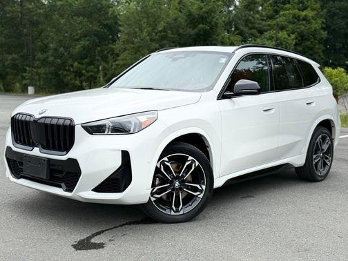 Alpine White 2023 BMW X1 xDrive28i