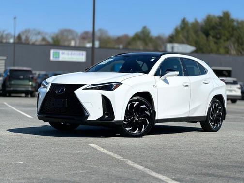 Ultra White 2023 Lexus UX 250h F SPORT Handling