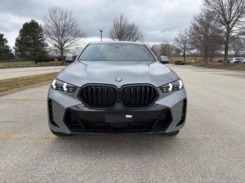Skyscraper Gray Metallic 2024 BMW X6 xDrive40i